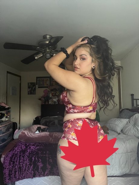Naakte gelekte OnlyFans-foto van Gabby Ortiz