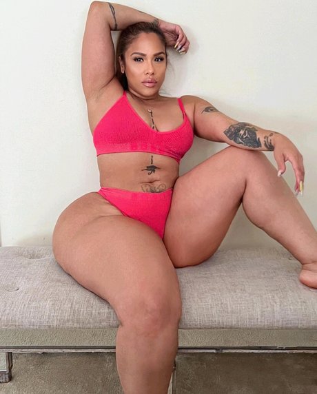 Scarlett Cakez