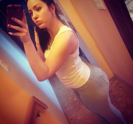 Anja Dee