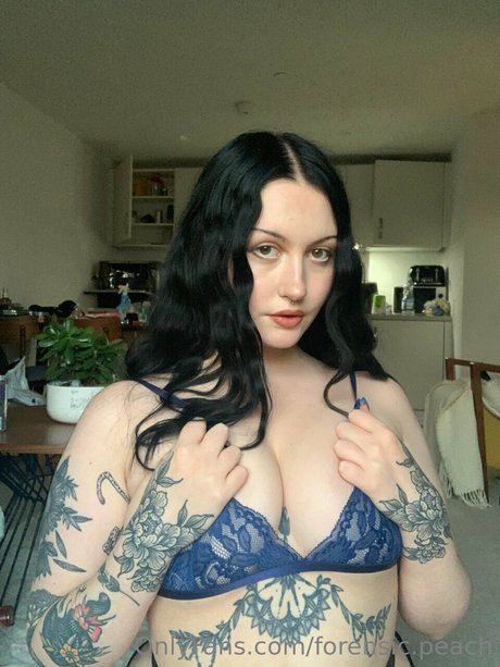 Naakte gelekte OnlyFans-foto van Mk