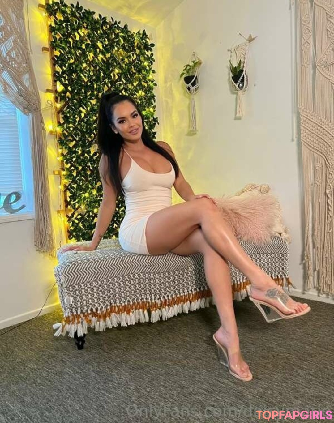 Naakte gelekte OnlyFans-foto van Daisy Marie #1391