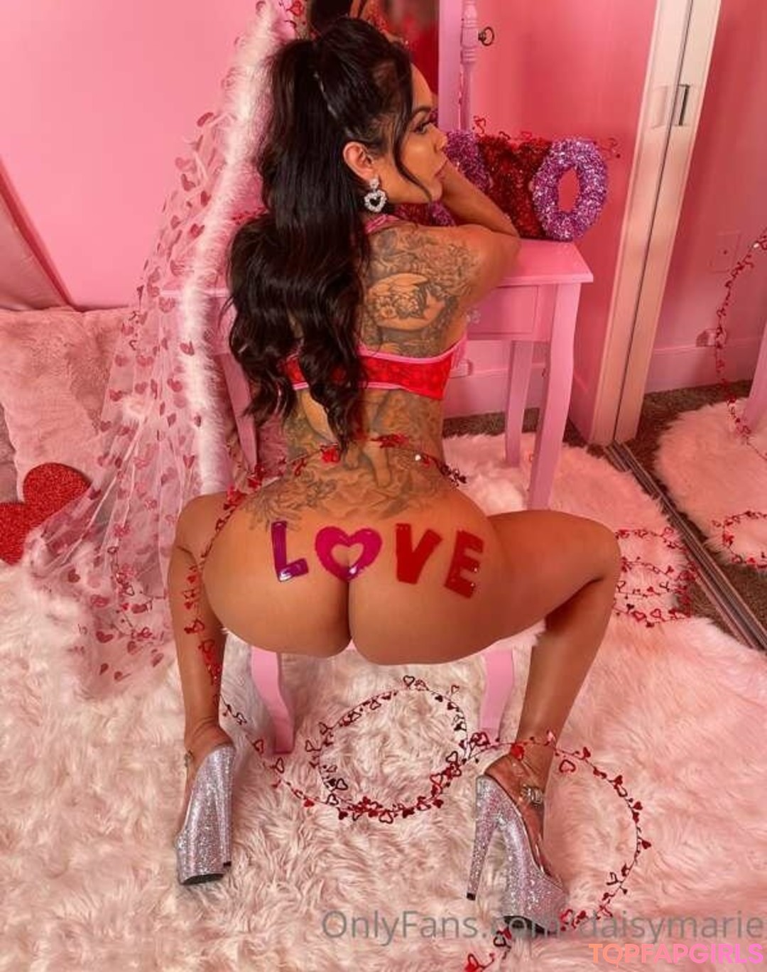 Naakte gelekte OnlyFans-foto van Daisy Marie #1424