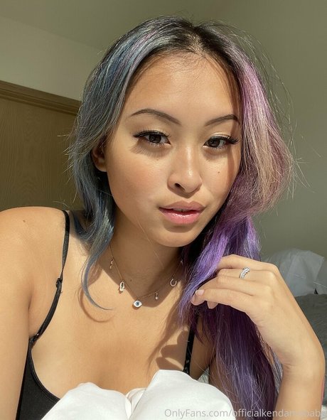 Naakte gelekte OnlyFans-foto van Kendama Babe