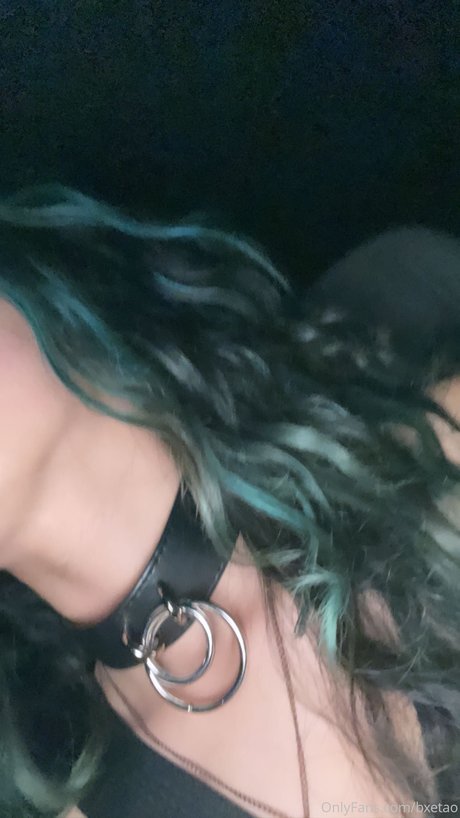Naakte gelekte OnlyFans-foto van Jxcryn
