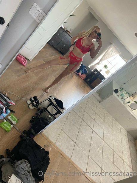 Vanessa Cage