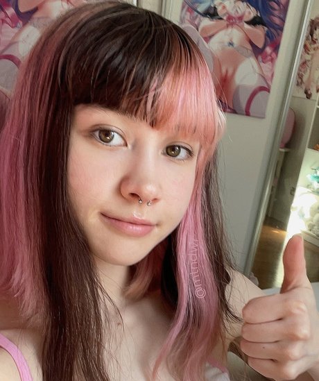 Naakte gelekte OnlyFans-foto van Yyuki