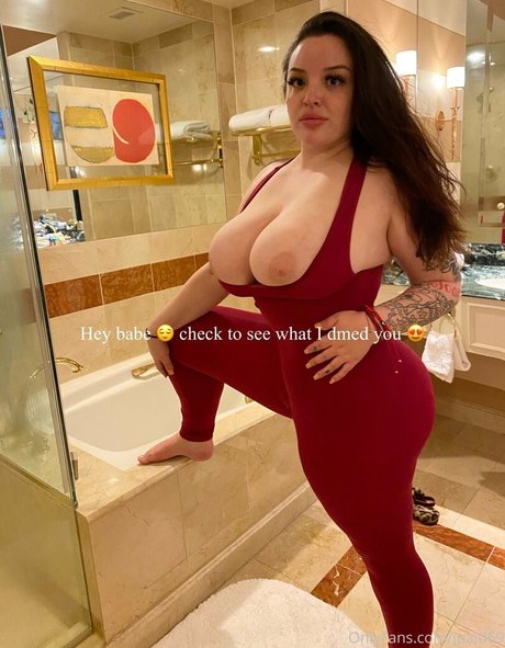 Naakte gelekte OnlyFans-foto van Jpaid69