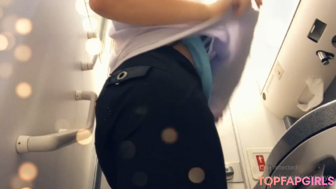 Naakte gelekte OnlyFans-foto van Loona Scandi #201 Naakte gelekte OnlyFans-foto van Loona Scandi #201