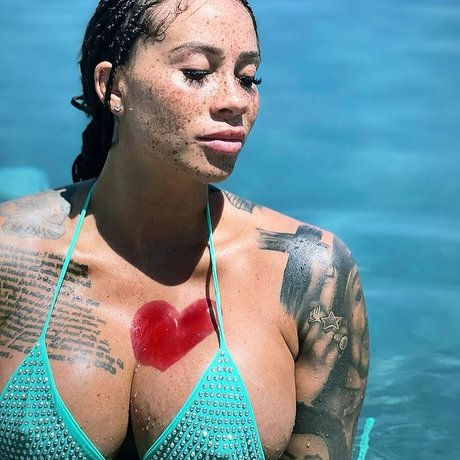 Naakte gelekte OnlyFans-foto van Megan