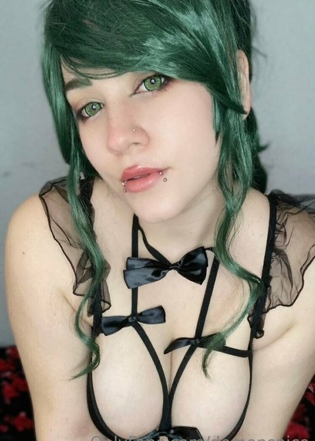 Naakte gelekte OnlyFans-foto van Nogitsunespice