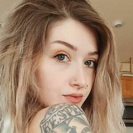 Naakte gelekte OnlyFans-foto van Christa Panek