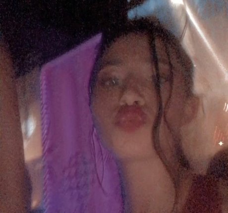 Naakte gelekte OnlyFans-foto van Milagros Seghi