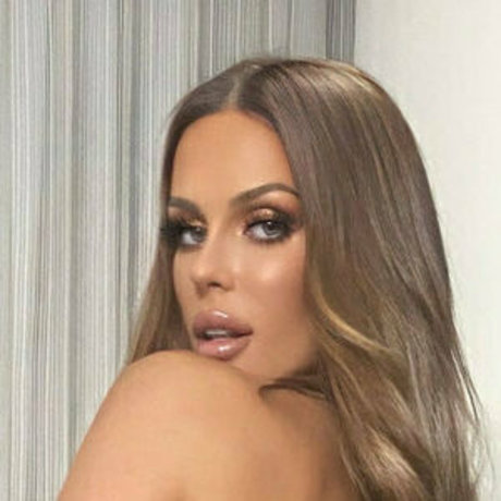 Naakte gelekte OnlyFans-foto van Abby Glasby