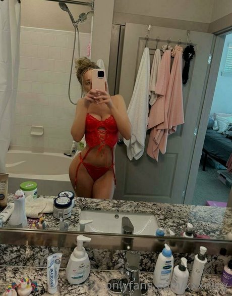 Naakte gelekte OnlyFans-foto van Xxxriley
