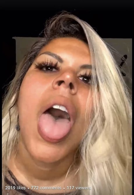 Naakte gelekte OnlyFans-foto van Mulher Jaca Dayanejacky