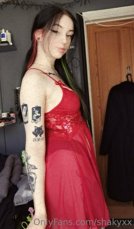 Naakte gelekte OnlyFans-foto van Shakyxx