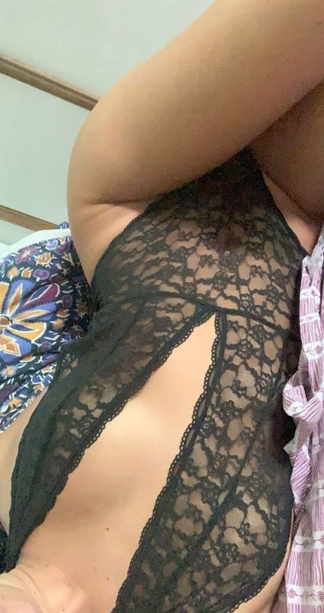 Naakte gelekte OnlyFans-foto van Thealicevisby