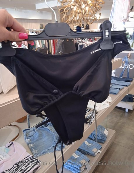 British.braless.hotwifex