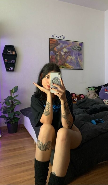 Naakte gelekte OnlyFans-foto van Xdiandraxx
