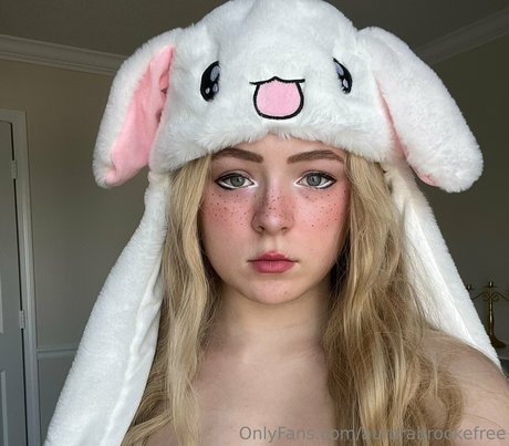 Naakte gelekte OnlyFans-foto van Aurorabrookefree