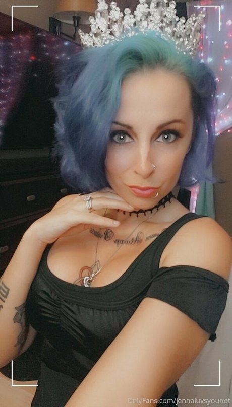 Naakte gelekte OnlyFans-foto van Jennaluvsyounot