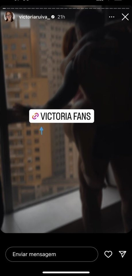 Naakte gelekte OnlyFans-foto van Victoriaruivaa
