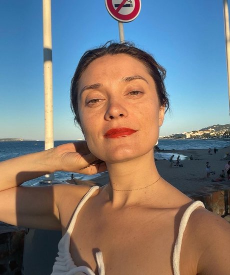 Naakte gelekte OnlyFans-foto van Spencer Grammer