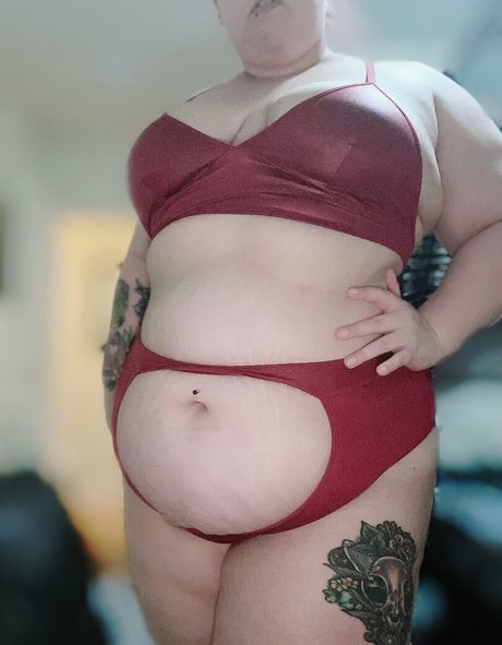 Naakte gelekte OnlyFans-foto van Misshoneycatt