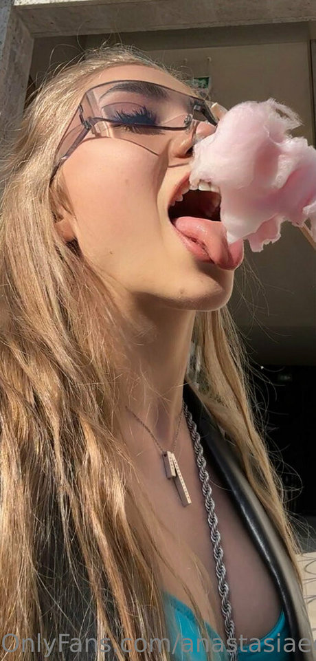 Naakte gelekte OnlyFans-foto van Anastasiaegoxxx