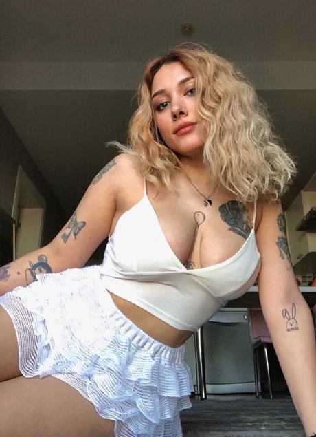 Naakte gelekte OnlyFans-foto van Nradmr