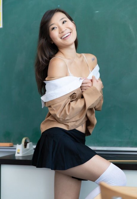 Naakte gelekte OnlyFans-foto van Jeannie Elise Mai