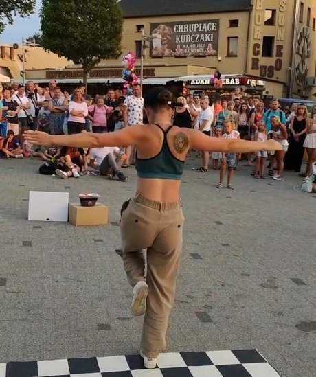 Naakte gelekte OnlyFans-foto van Nicole Czuj