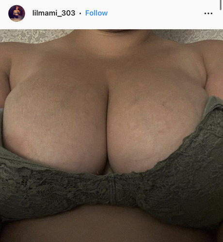 Naakte gelekte OnlyFans-foto van Lilmami303