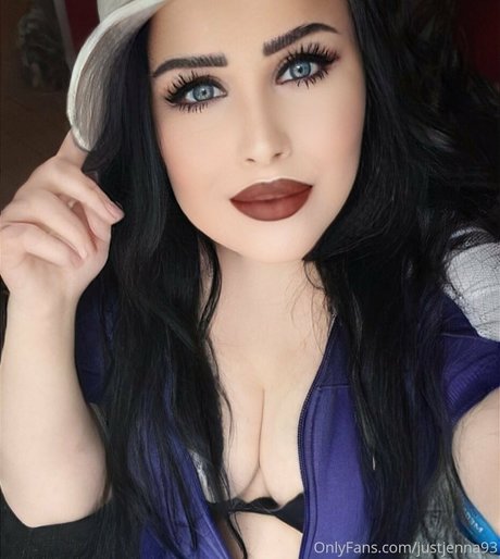 Naakte gelekte OnlyFans-foto van Justjenna93
