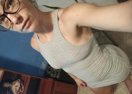 Naakte gelekte OnlyFans-foto van Lacolito69