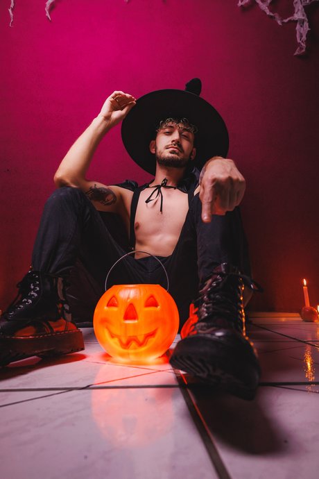 Naakte gelekte OnlyFans-foto van Mr Bunny