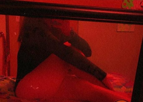 Naakte gelekte OnlyFans-foto van Dale 