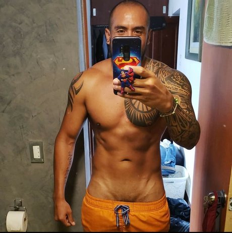 Naakte gelekte OnlyFans-foto van U191382185
