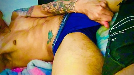 Naakte gelekte OnlyFans-foto van Dgarciarmenia