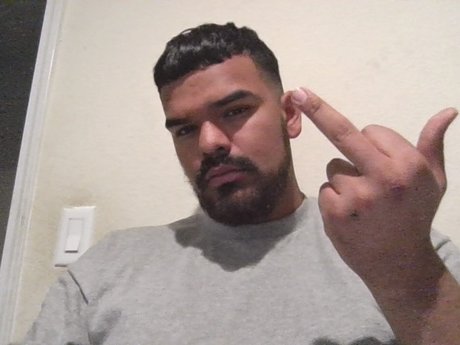 Naakte gelekte OnlyFans-foto van Ve