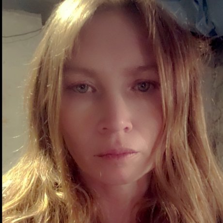 Naakte gelekte OnlyFans-foto van Sami Leigh