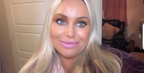 Naakte gelekte OnlyFans-foto van Mazzacally29