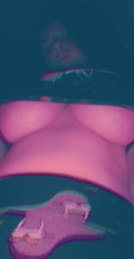 Naakte gelekte OnlyFans-foto van Roseych33ks