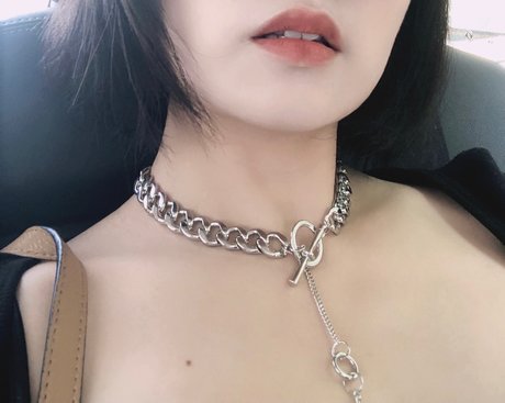 Naakte gelekte OnlyFans-foto van Micklob