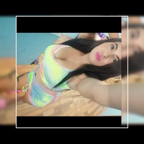 Naakte gelekte OnlyFans-foto van Queen Ecuador