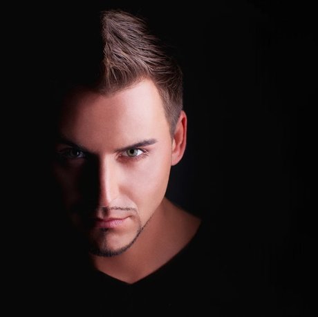 Naakte gelekte OnlyFans-foto van Oleksandr