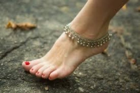 Naakte gelekte OnlyFans-foto van Rainbow Cuticles