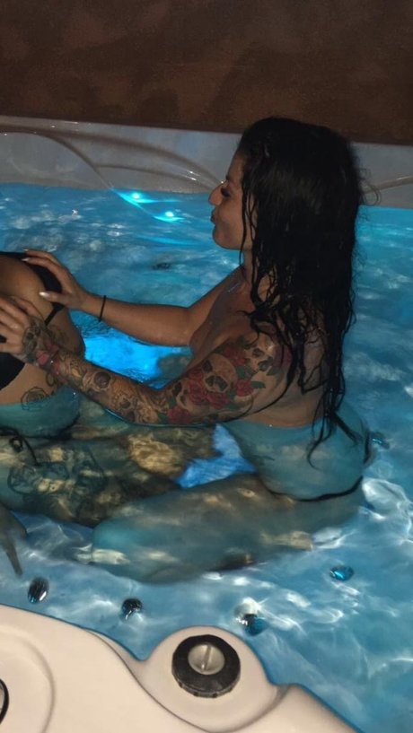 Naakte gelekte OnlyFans-foto van Anna Maria Fernandez Cruz