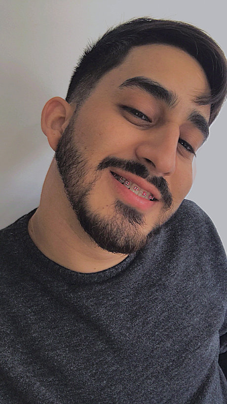 Naakte gelekte OnlyFans-foto van Yisus