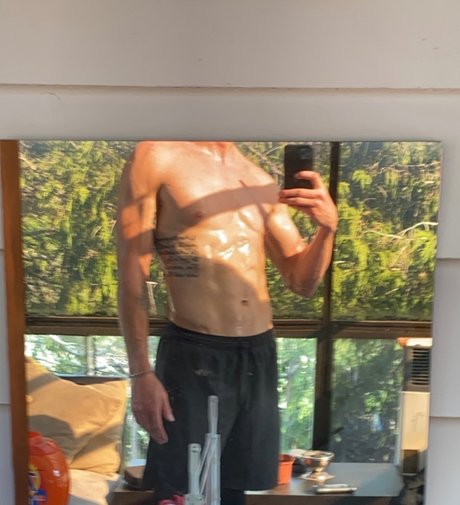 Naakte gelekte OnlyFans-foto van The Nature Boi